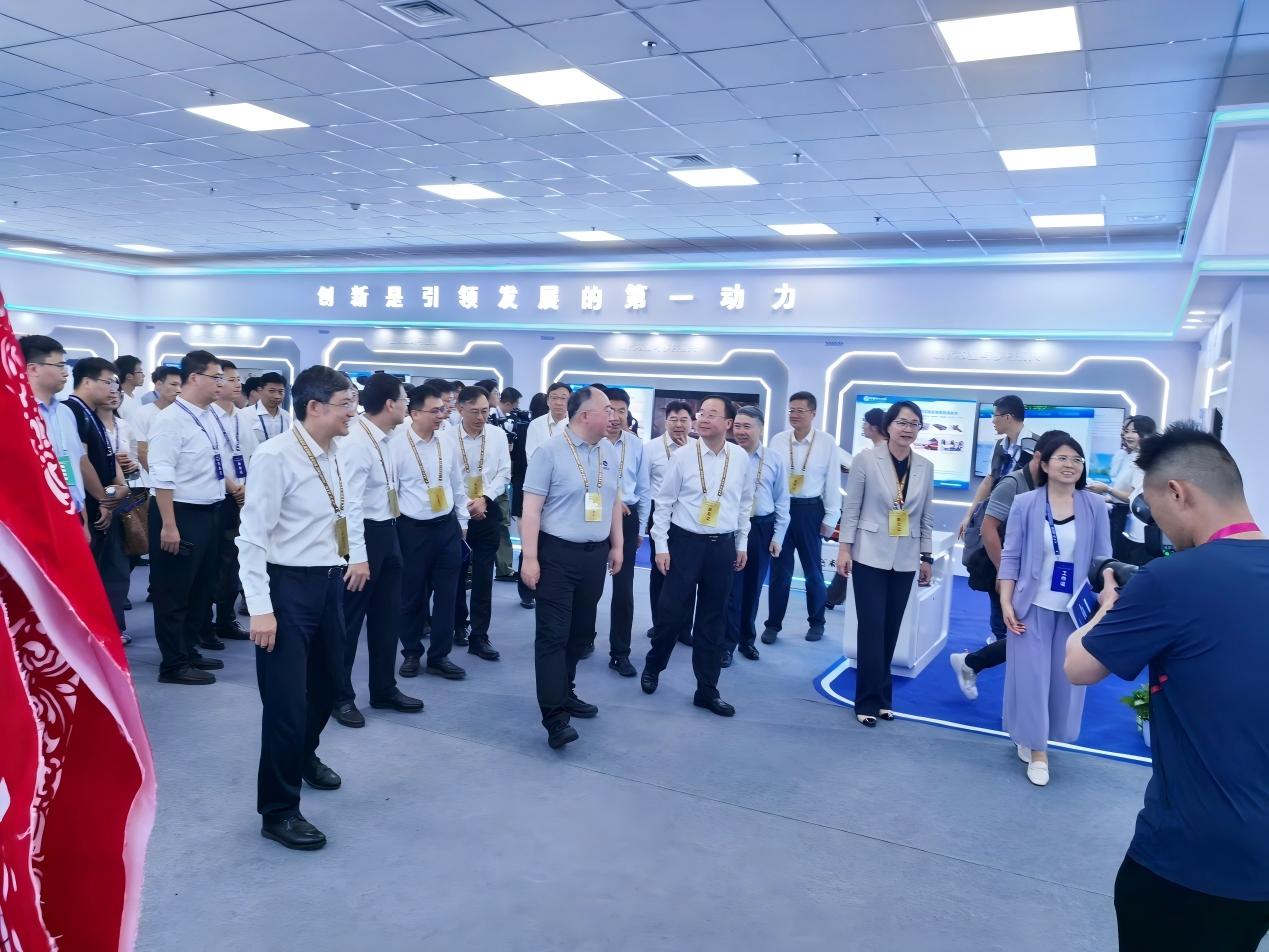 河南省“豫你攜手創(chuàng)贏未來”大學(xué)生創(chuàng)新創(chuàng)業(yè)大賽斬獲佳績 一銀兩銅彰顯創(chuàng)新實(shí)力，數(shù)字文化創(chuàng)意內(nèi)容應(yīng)用服務(wù)脫穎而出